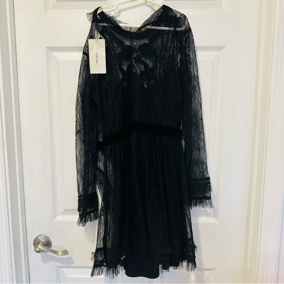 Nwt Zara black lace and beaded dress - Picture 7 of 8